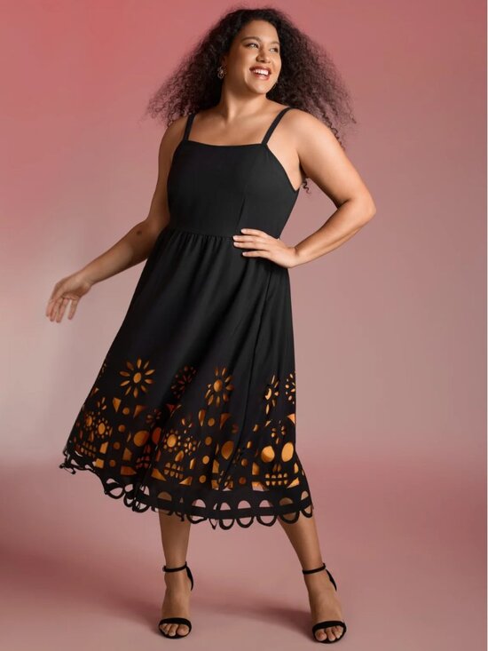 BloomChic Dresses & Skirts - BloomChic Skull Burnout Cami Midi Dress - 12